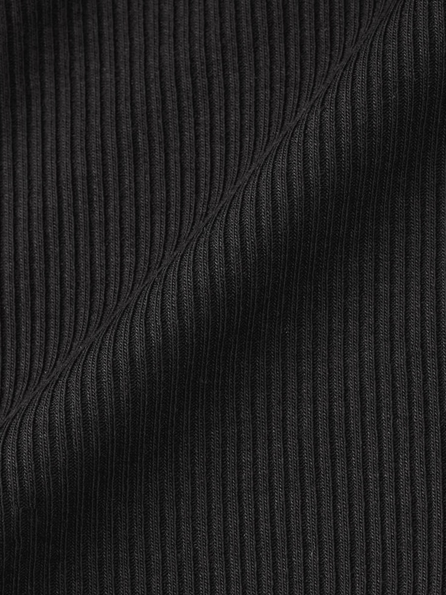 GU公式 | ブラフィール2WAYクロップドキャミソール