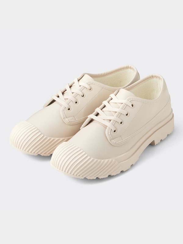 レインスニーカー