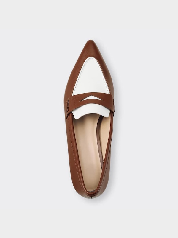 ローファーパンプス+E