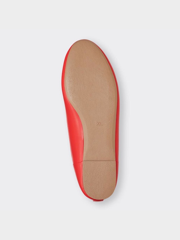 バレエシューズ