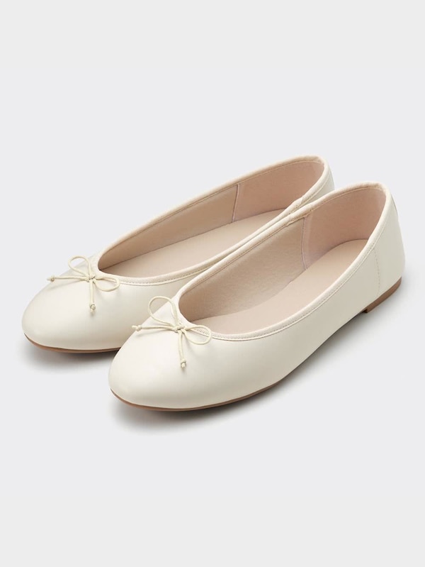 バレエシューズ