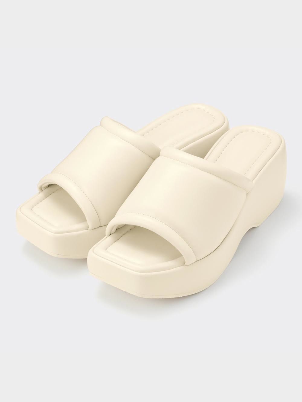 GU公式 | パフィープラットフォームミュール+E