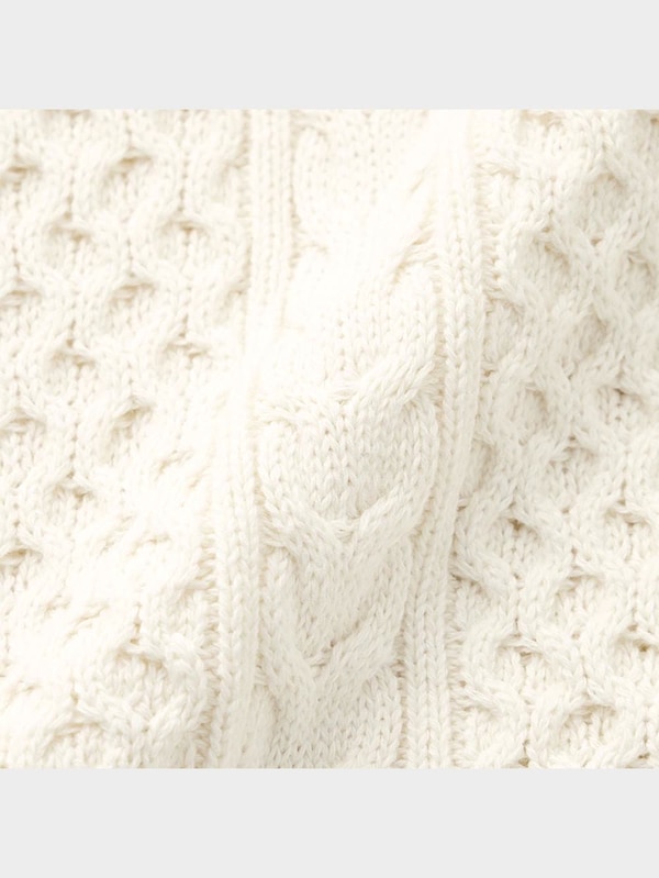 ウォッシャブルケーブルニットベスト