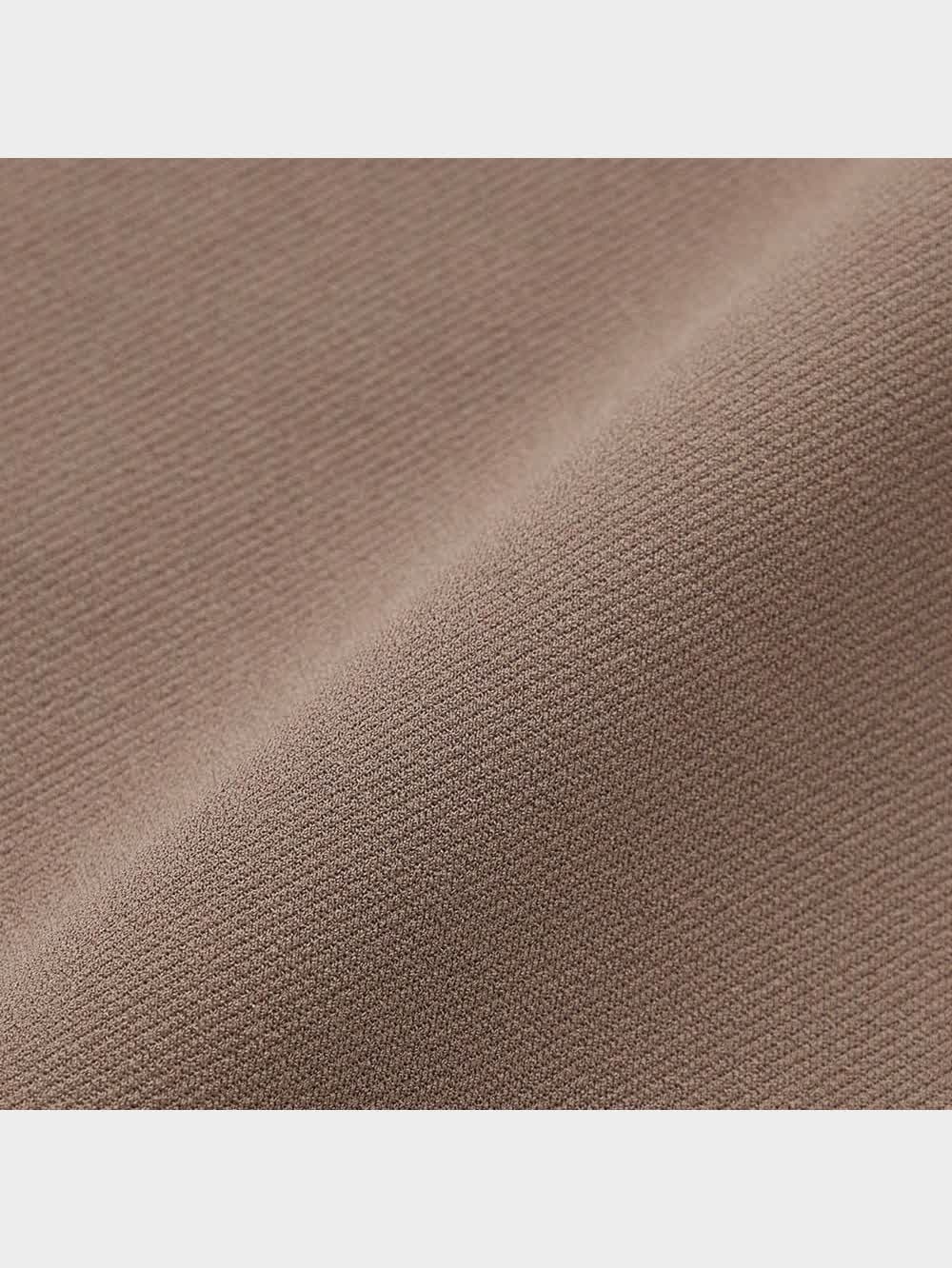 GU公式 | カットソーサロペットパンツ+X