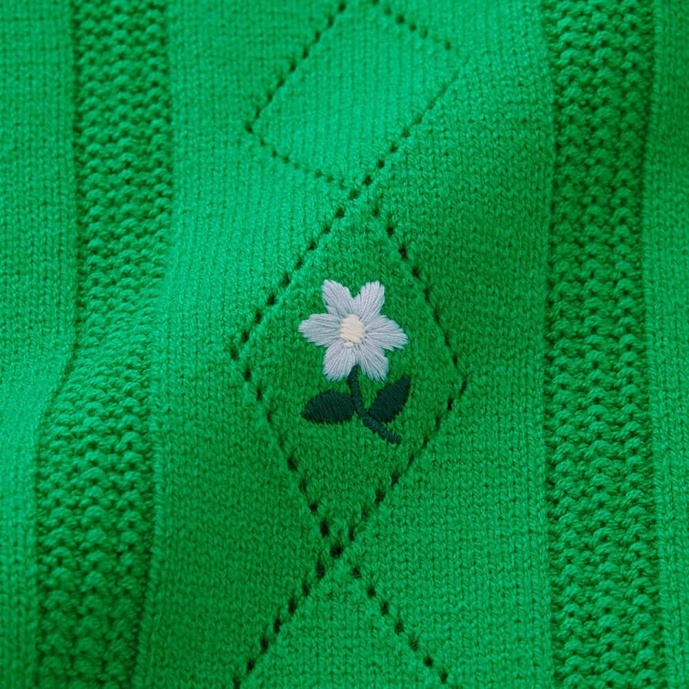 刺繡開襟衫