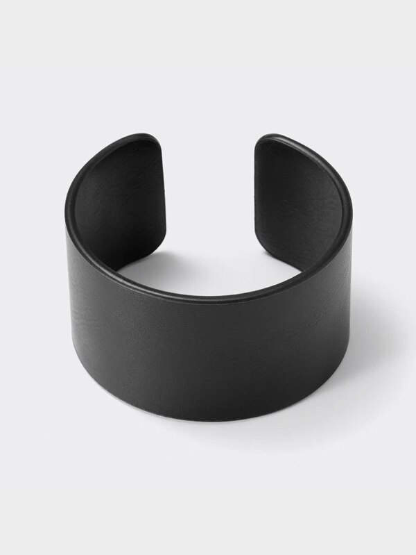 レザータッチバングル