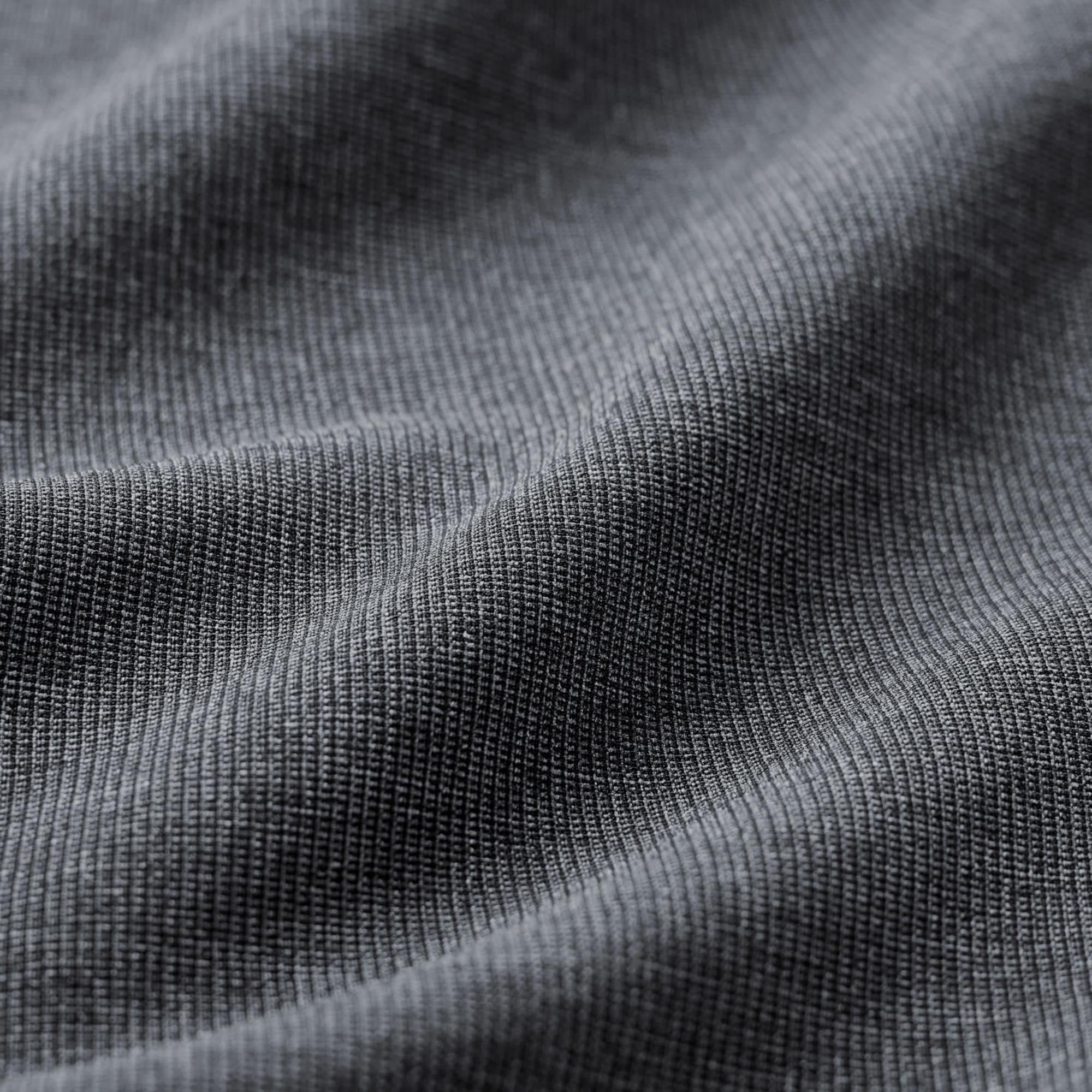 https://image.uniqlo.com/GU/ST3/jp/imagesgoods/349082/feature/jpgoods_349082_feature1.jpg