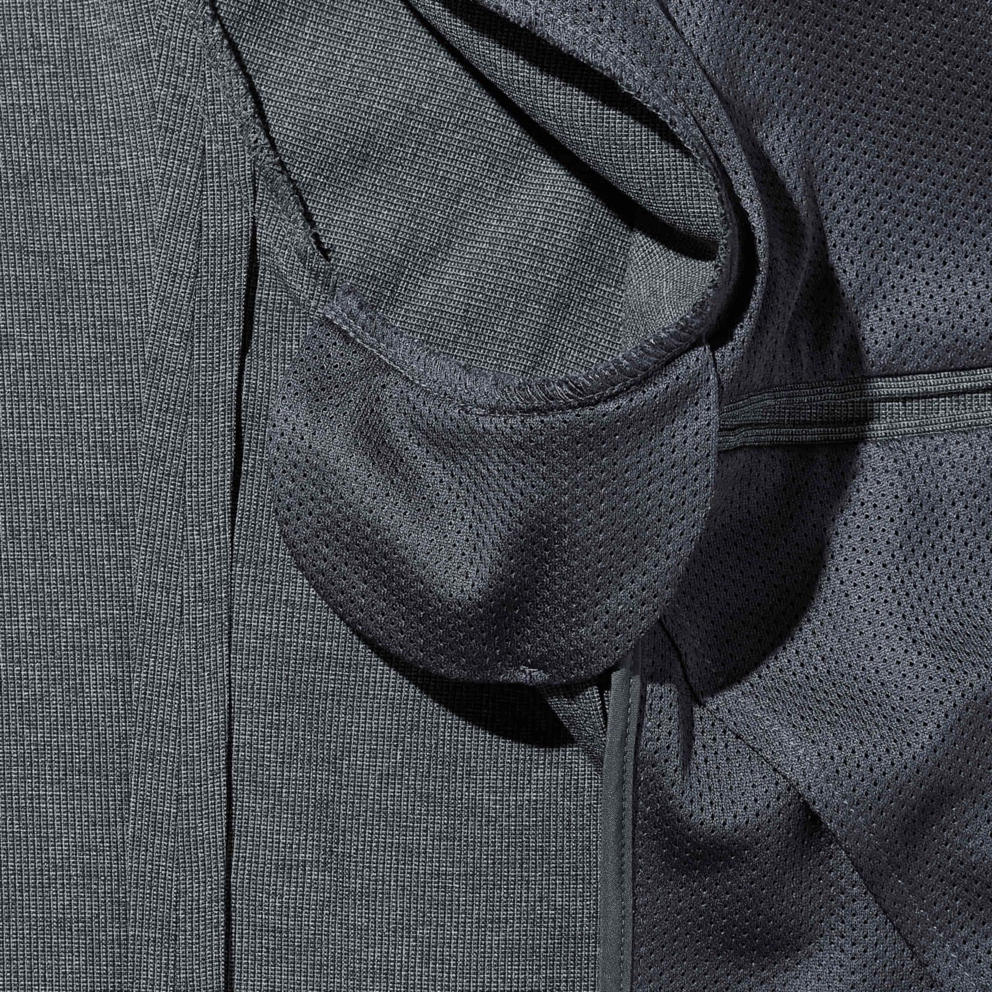 https://image.uniqlo.com/GU/ST3/jp/imagesgoods/349082/feature/jpgoods_349082_feature2.jpg