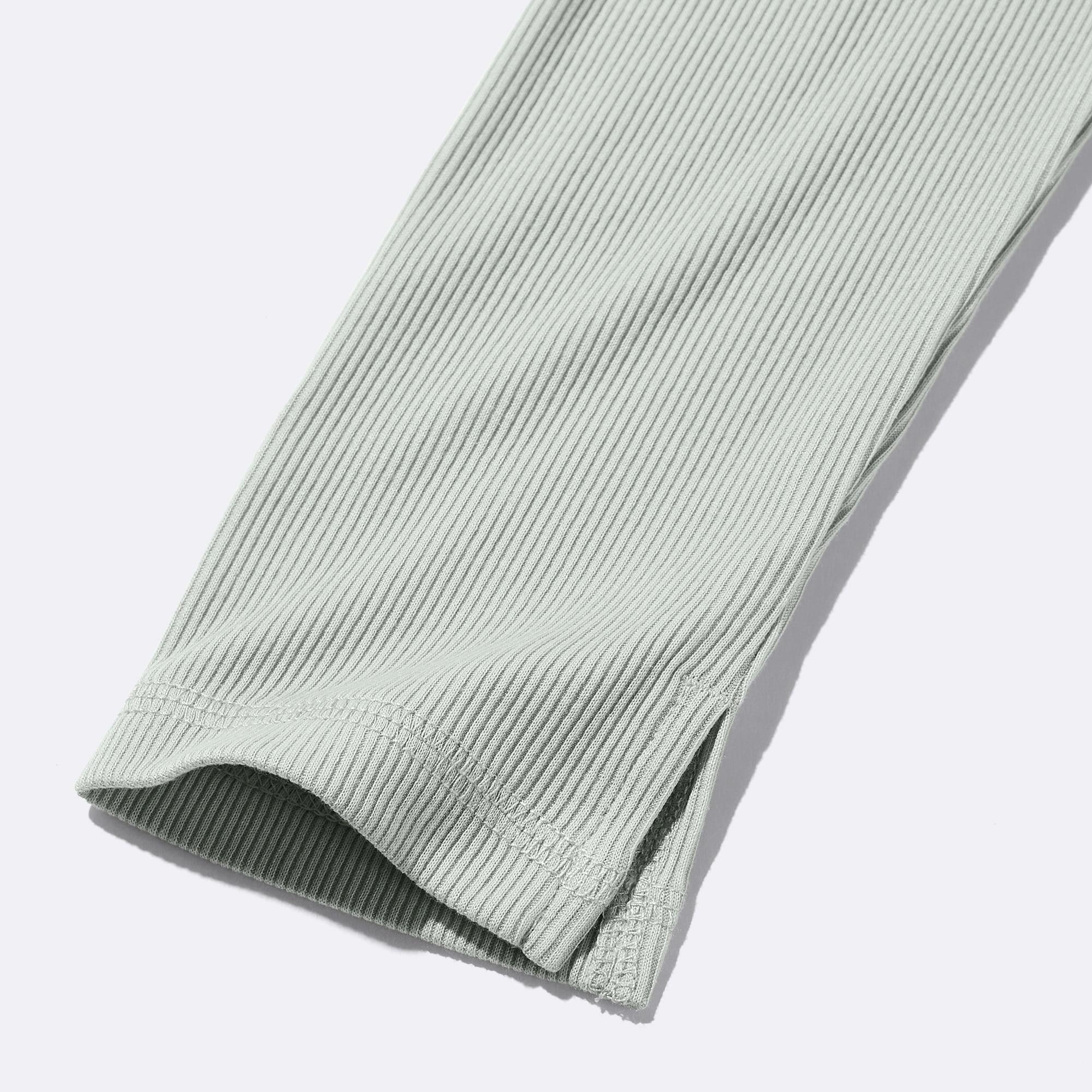 https://image.uniqlo.com/GU/ST3/jp/imagesgoods/351298/feature/jpgoods_351298_feature3.jpg