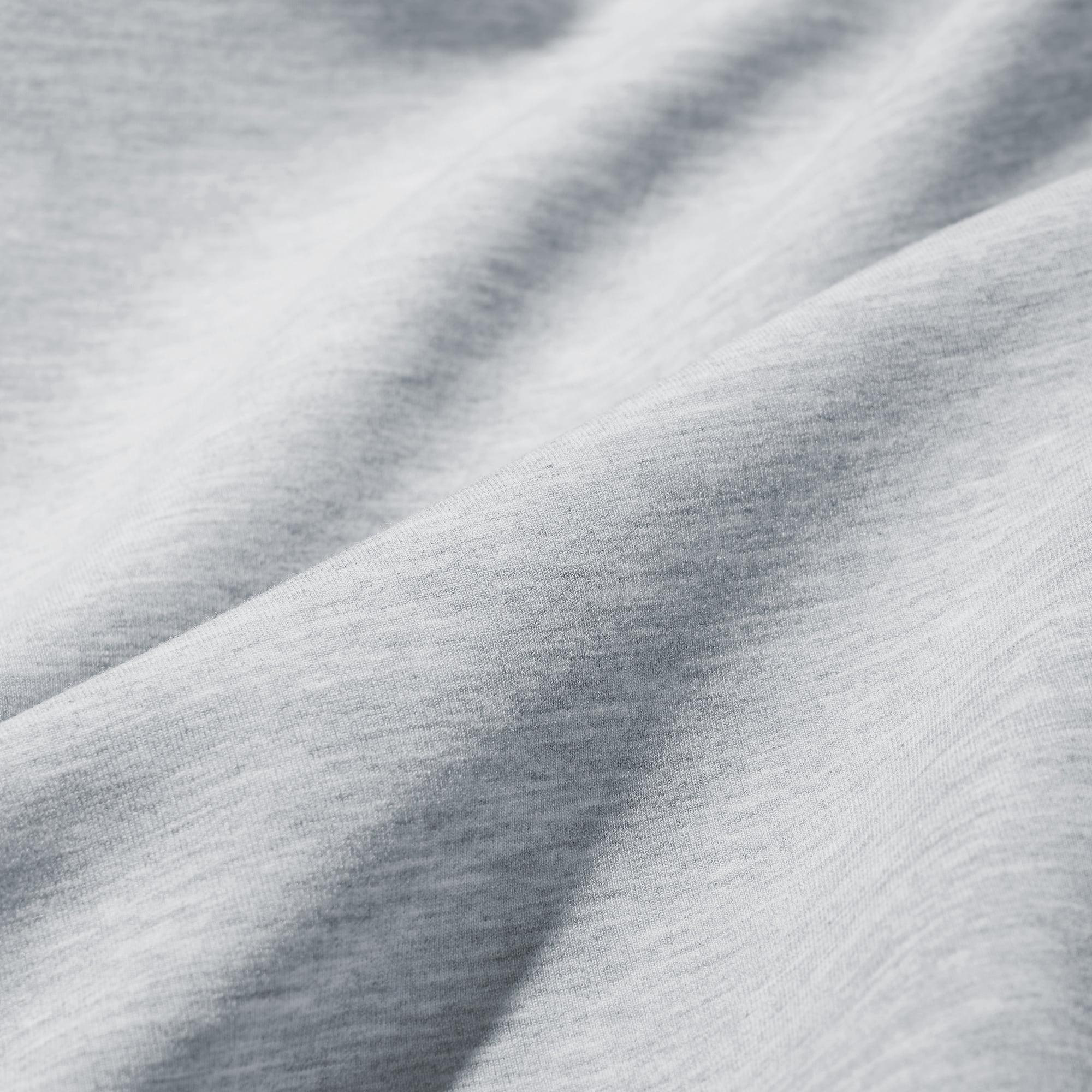 https://image.uniqlo.com/GU/ST3/jp/imagesgoods/351700/feature/jpgoods_351700_feature1.jpg