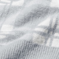 https://image.uniqlo.com/GU/ST3/jp/imagesgoods/352656/feature/jpgoods_352656_feature1.jpg