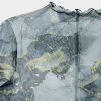 https://image.uniqlo.com/GU/ST3/jp/imagesgoods/352745/feature/jpgoods_352745_feature1.jpg
