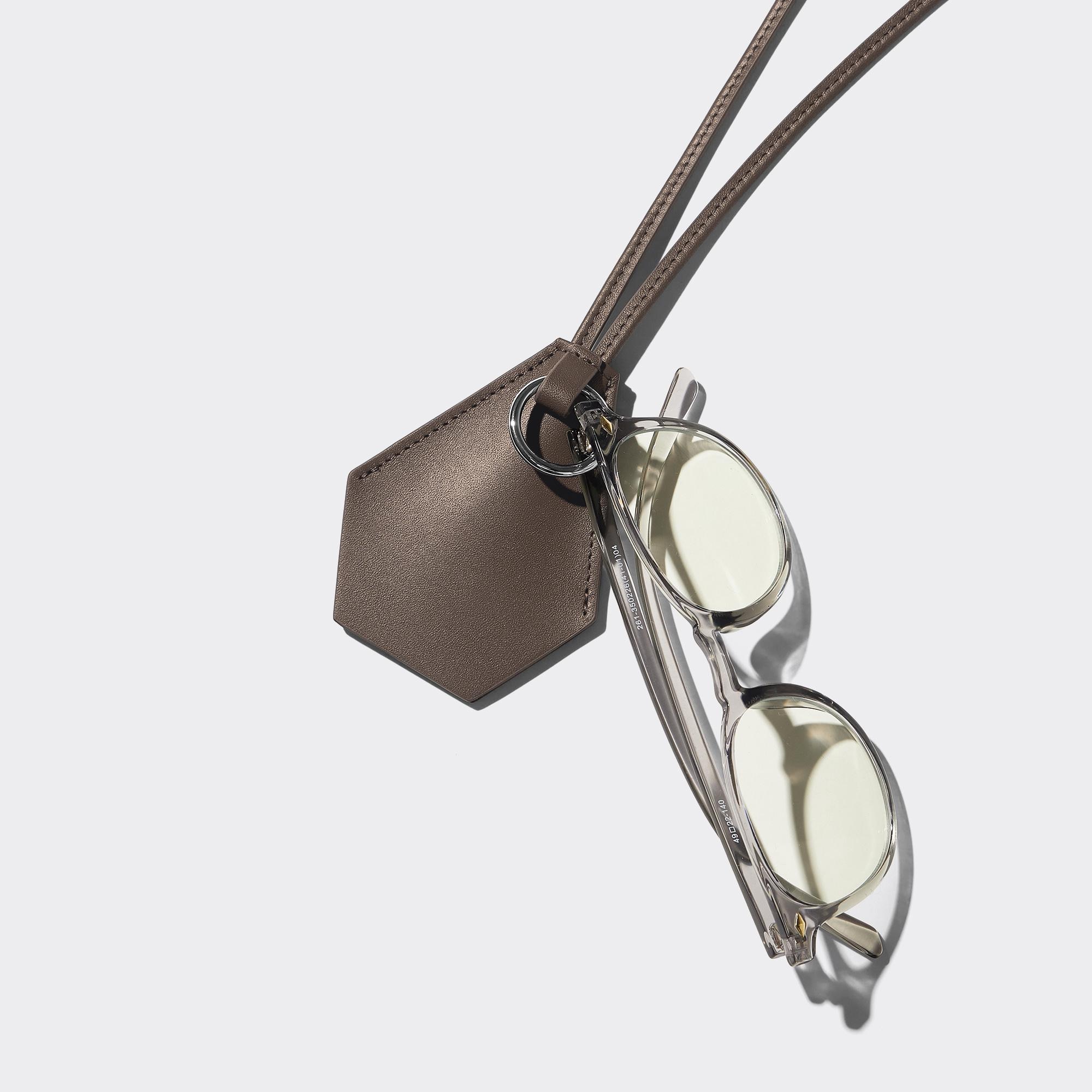 GU公式 | レザーキーネックレス