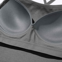 https://image.uniqlo.com/GU/ST3/jp/imagesgoods/353137/feature/jpgoods_353137_feature1.jpg