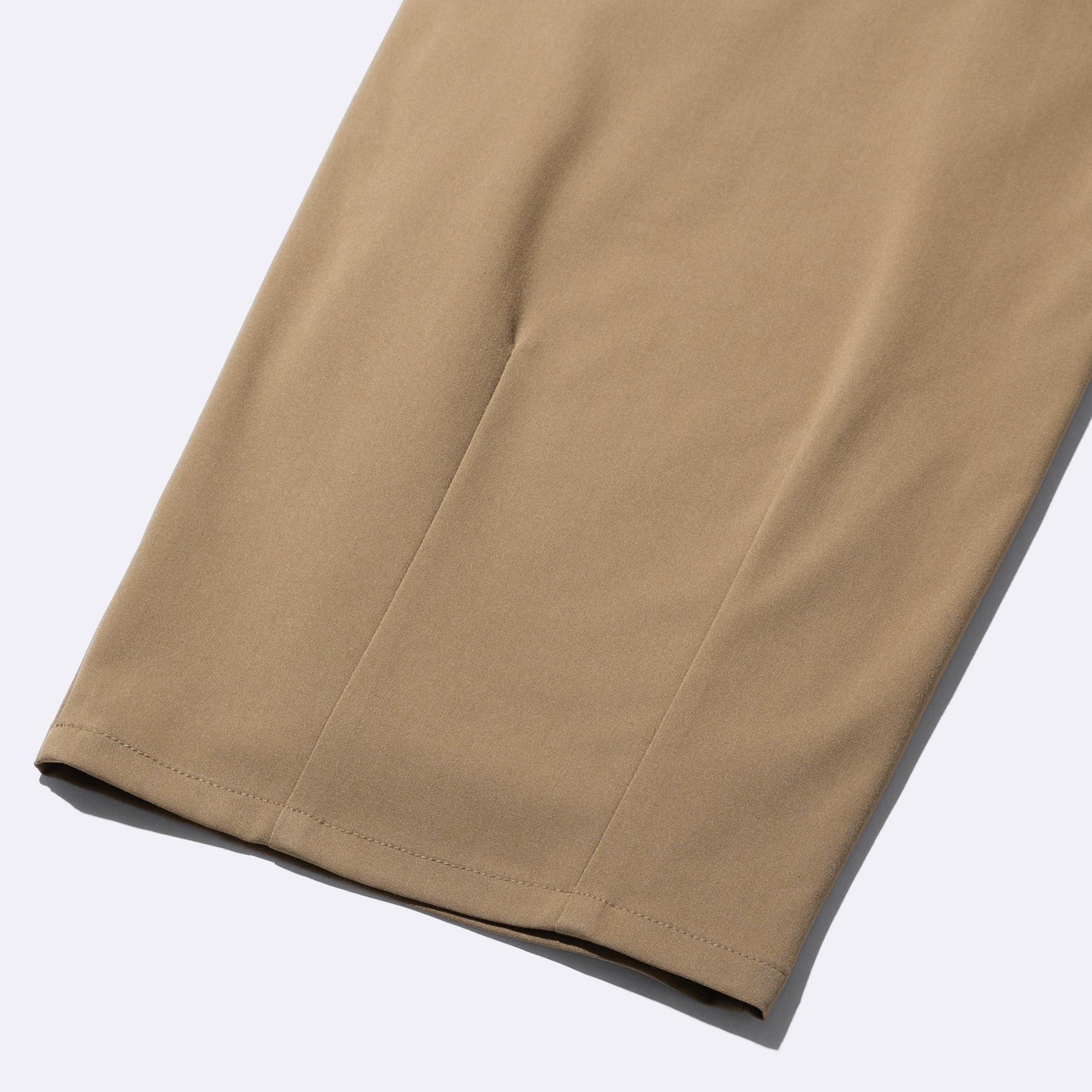 https://image.uniqlo.com/GU/ST3/jp/imagesgoods/355871/feature/jpgoods_355871_feature1.jpg
