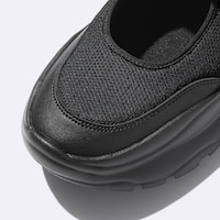 https://image.uniqlo.com/GU/ST3/jp/imagesgoods/355891/feature/jpgoods_355891_feature1.jpg