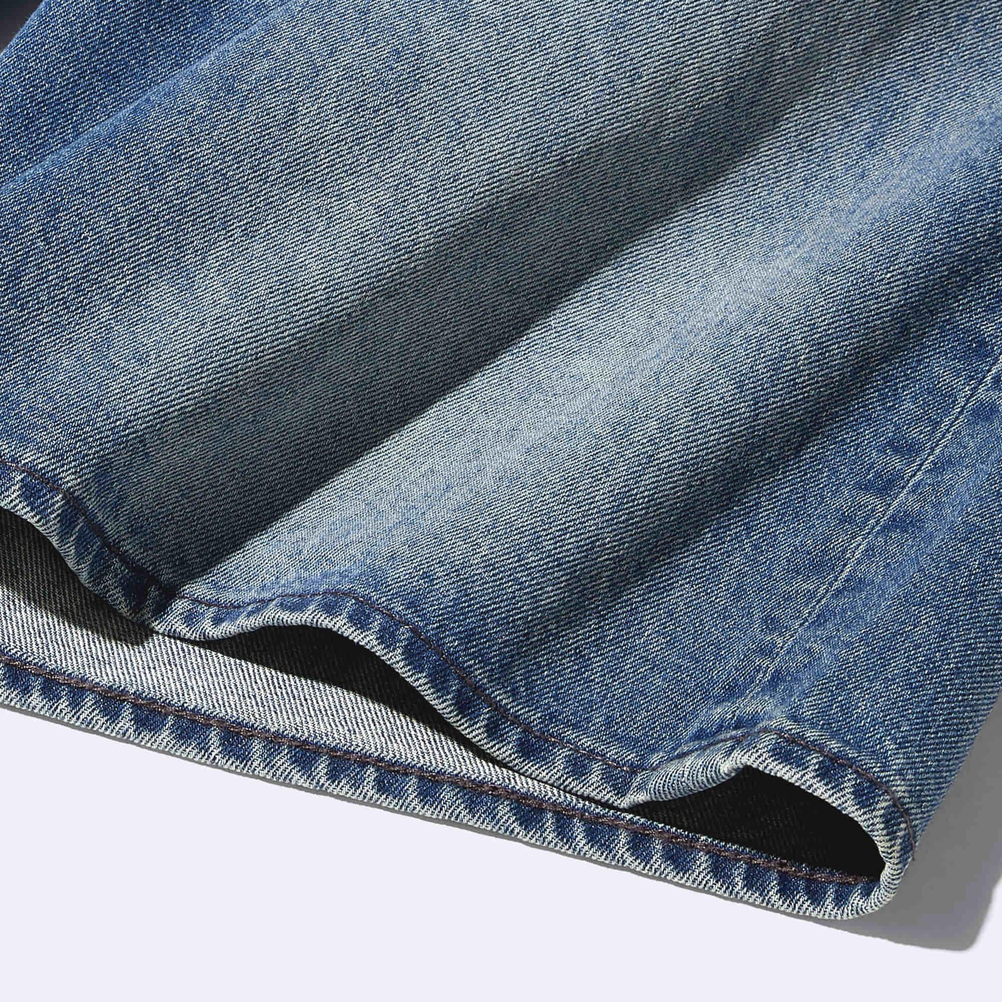 https://image.uniqlo.com/GU/ST3/jp/imagesgoods/355980/feature/jpgoods_355980_feature1.jpg