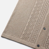 https://image.uniqlo.com/GU/ST3/jp/imagesgoods/356000/feature/jpgoods_356000_feature1.jpg