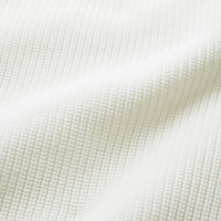 https://image.uniqlo.com/GU/ST3/jp/imagesgoods/356374/feature/jpgoods_356374_feature1.jpg