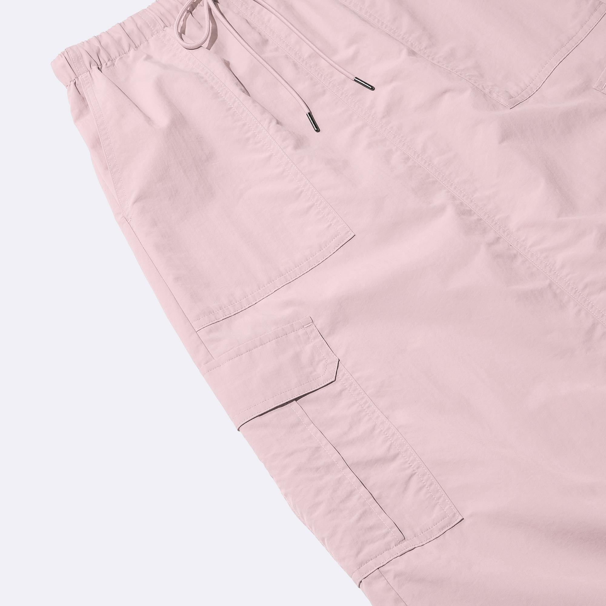 https://image.uniqlo.com/GU/ST3/jp/imagesgoods/356405/feature/jpgoods_356405_feature1.jpg