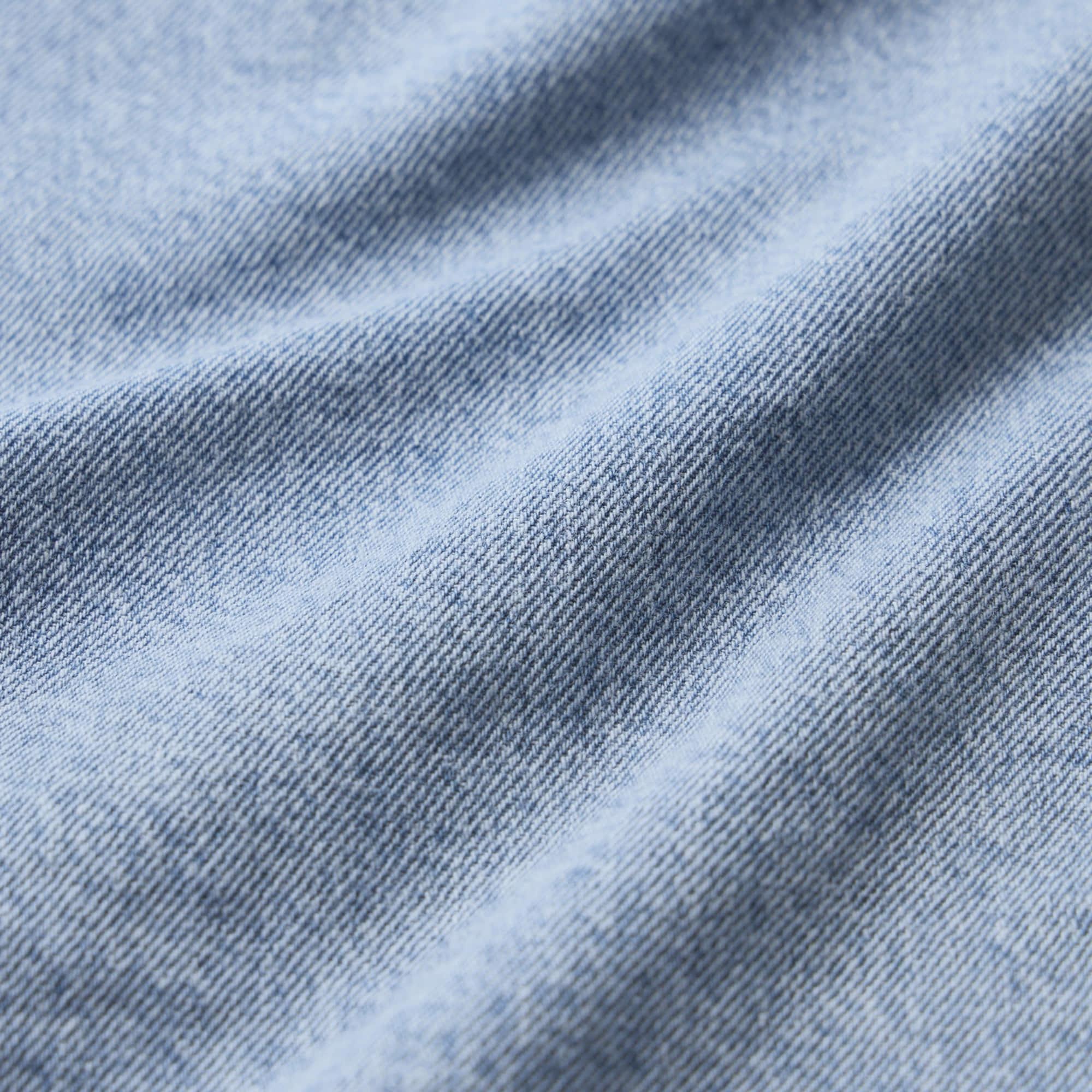 https://image.uniqlo.com/GU/ST3/jp/imagesgoods/356459/feature/jpgoods_356459_feature1.jpg