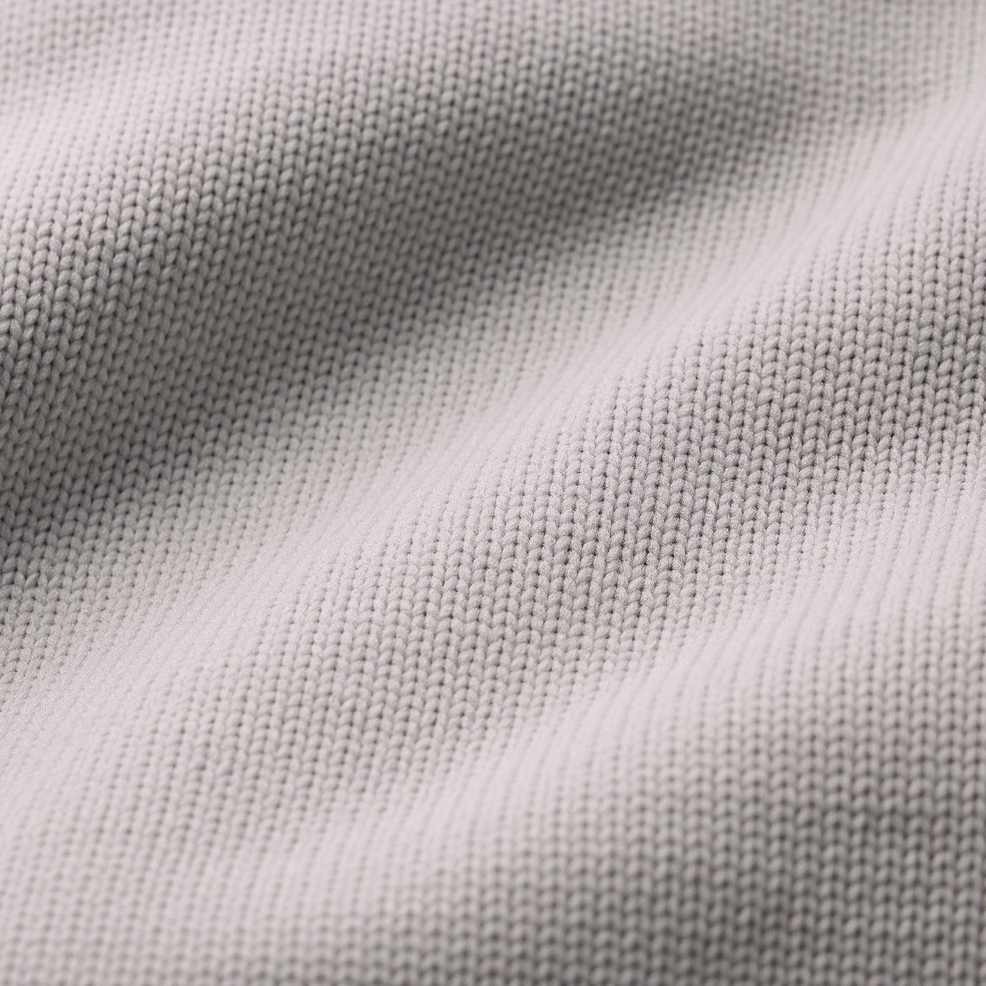 https://image.uniqlo.com/GU/ST3/jp/imagesgoods/356711/feature/jpgoods_356711_feature1.jpg