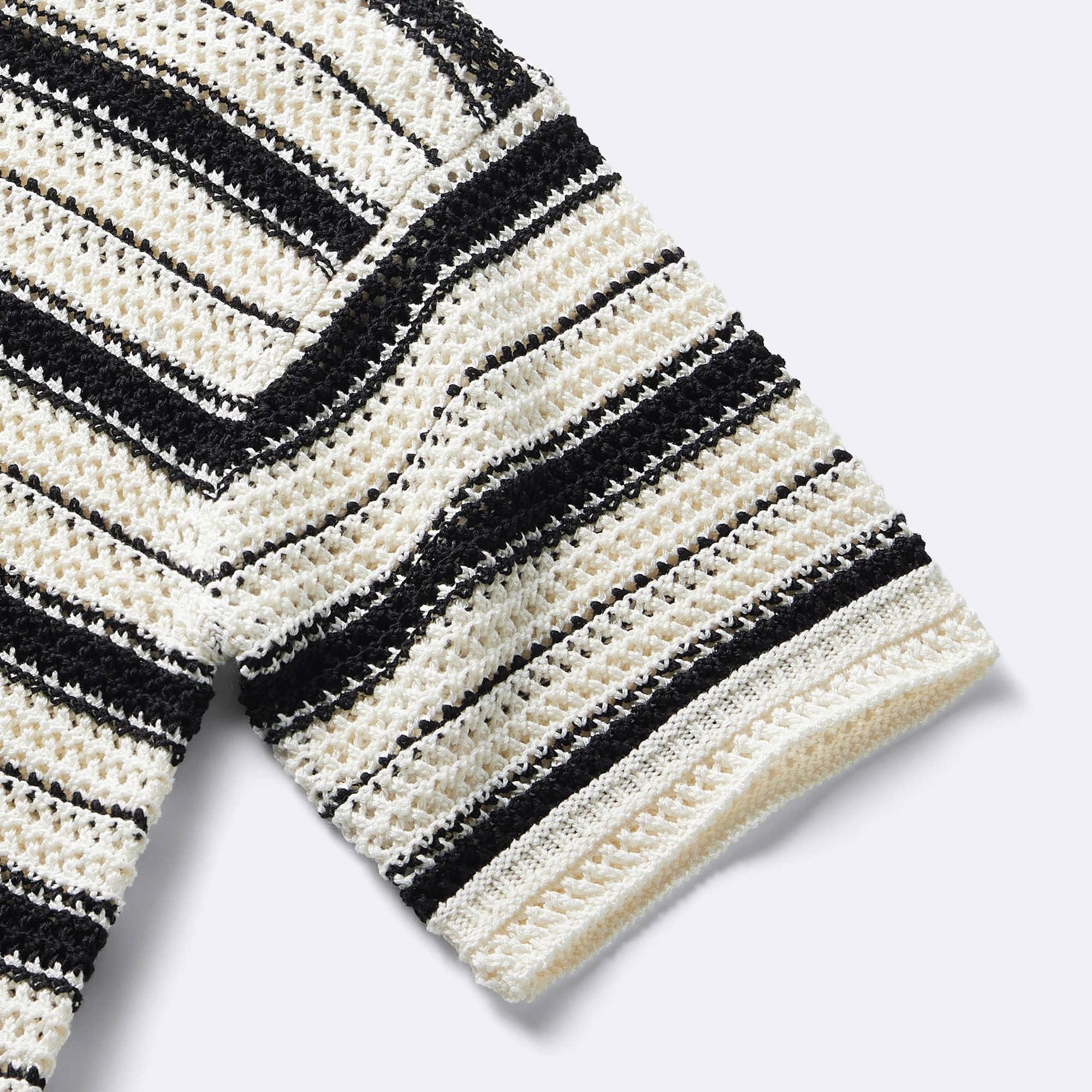 https://image.uniqlo.com/GU/ST3/jp/imagesgoods/356725/feature/jpgoods_356725_feature2.jpg