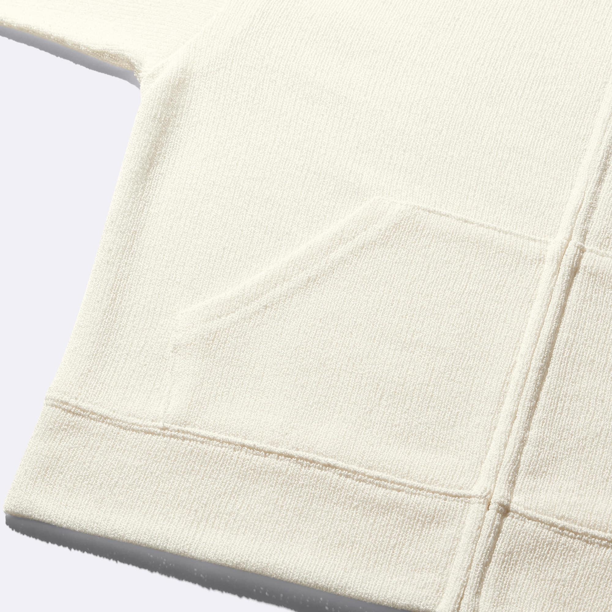 https://image.uniqlo.com/GU/ST3/jp/imagesgoods/356742/feature/jpgoods_356742_feature3.jpg