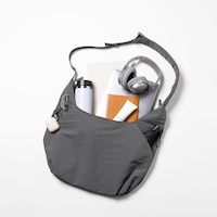 https://image.uniqlo.com/GU/ST3/jp/imagesgoods/357380/feature/jpgoods_357380_feature4.jpg