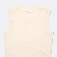 https://image.uniqlo.com/GU/ST3/jp/imagesgoods/357435/feature/jpgoods_357435_feature3.jpg