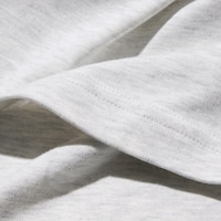 https://image.uniqlo.com/GU/ST3/jp/imagesgoods/357492/feature/jpgoods_357492_feature1.jpg