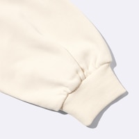 https://image.uniqlo.com/GU/ST3/jp/imagesgoods/357584/feature/jpgoods_357584_feature2.jpg