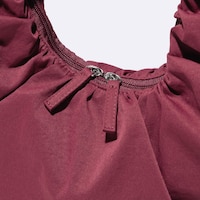 https://image.uniqlo.com/GU/ST3/jp/imagesgoods/357610/feature/jpgoods_357610_feature3.jpg