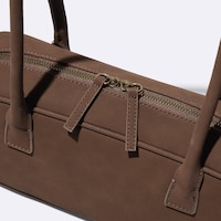 https://image.uniqlo.com/GU/ST3/jp/imagesgoods/357611/feature/jpgoods_357611_feature3.jpg
