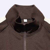 https://image.uniqlo.com/GU/ST3/jp/imagesgoods/357770/feature/jpgoods_357770_feature3.jpg