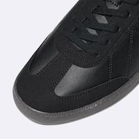 https://image.uniqlo.com/GU/ST3/jp/imagesgoods/357799/feature/jpgoods_357799_feature2.jpg
