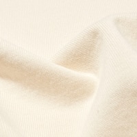 https://image.uniqlo.com/GU/ST3/jp/imagesgoods/358010/feature/jpgoods_358010_feature1.jpg