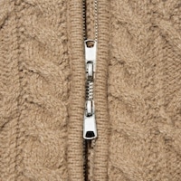 https://image.uniqlo.com/GU/ST3/jp/imagesgoods/358017/feature/jpgoods_358017_feature2.jpg