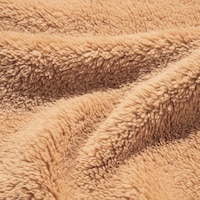 https://image.uniqlo.com/GU/ST3/jp/imagesgoods/358626/feature/jpgoods_358626_feature1.jpg