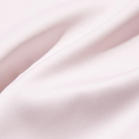 https://image.uniqlo.com/GU/ST3/jp/imagesgoods/358765/feature/jpgoods_358765_feature1.jpg