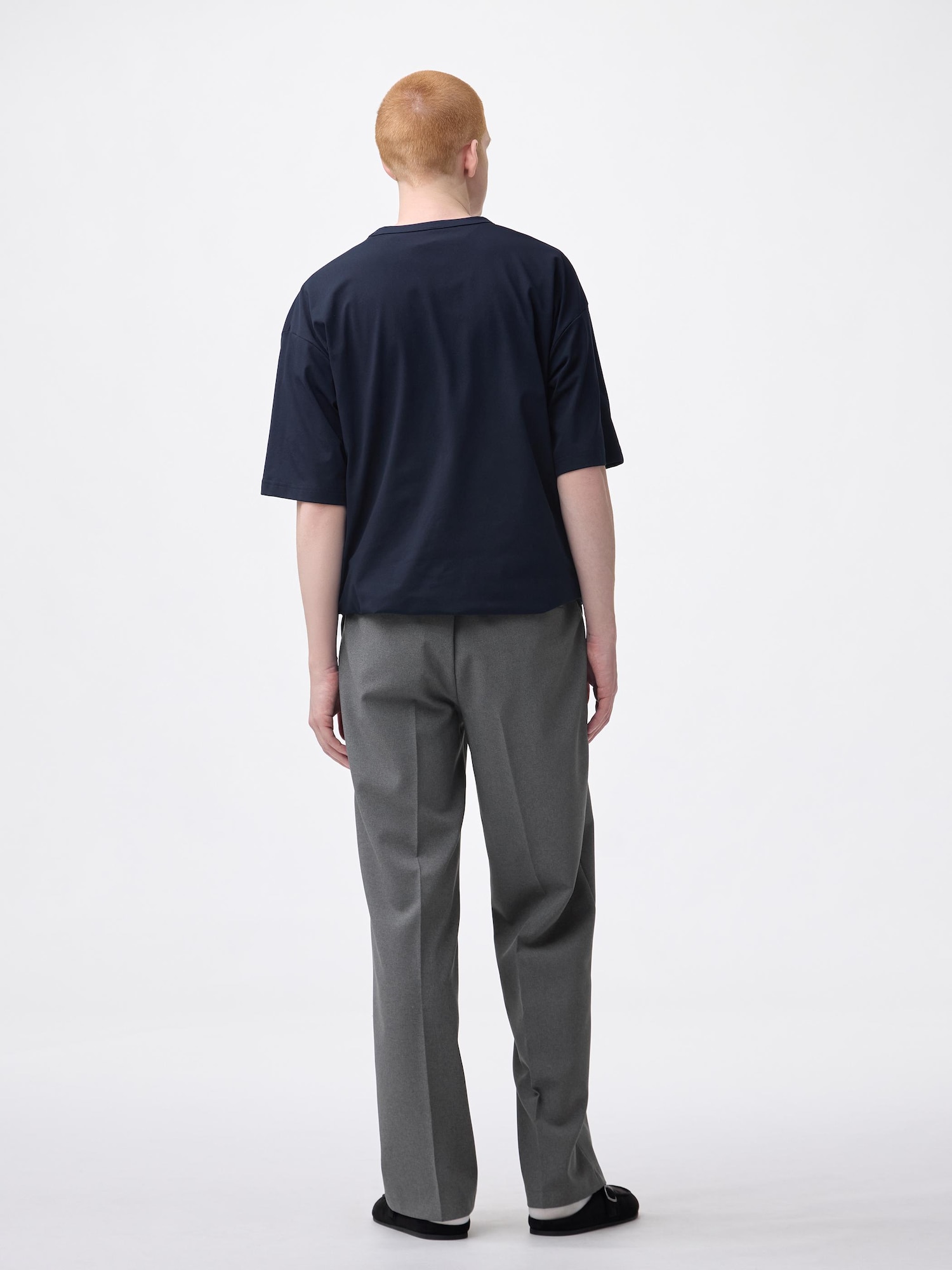 GU公式 | ワイドストレートスラックス(丈長め79.5cm)(メンズ)
