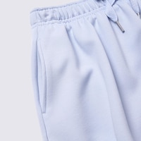 https://image.uniqlo.com/GU/ST3/jp/imagesgoods/360488/feature/jpgoods_360488_feature3.jpg