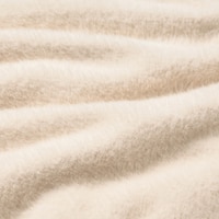 https://image.uniqlo.com/GU/ST3/jp/imagesgoods/360863/feature/jpgoods_360863_feature1.jpg
