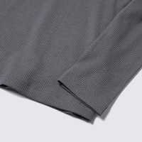 https://image.uniqlo.com/GU/ST3/jp/imagesgoods/361082/feature/jpgoods_361082_feature1.jpg