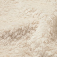 https://image.uniqlo.com/GU/ST3/jp/imagesgoods/361430/feature/jpgoods_361430_feature1.jpg