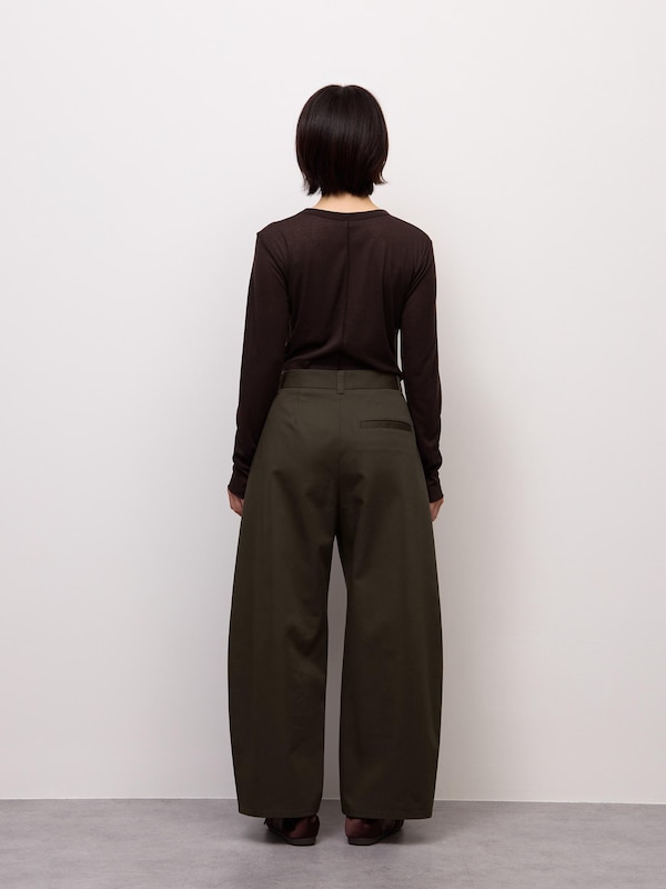 チノタックバレルパンツUL(丈短め)
