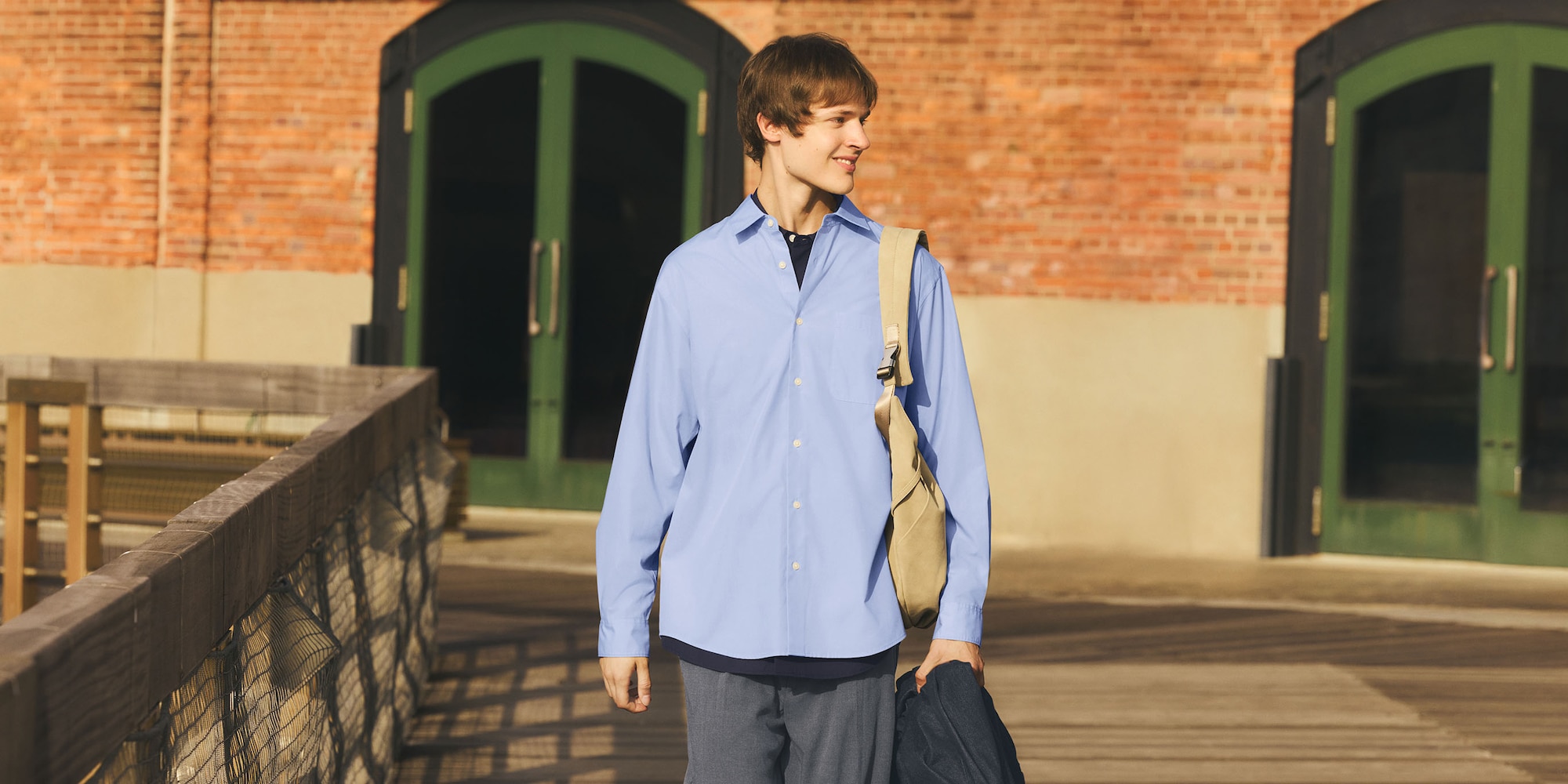 L3_カジュアルシャツ