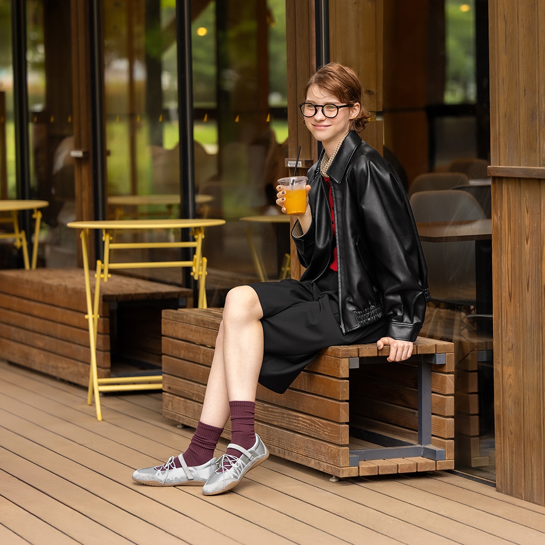 美品　ECCO メタリックゴールド フラットシューズ 39サイズ　パンプス 美品 ECCO メタリックゴールド フラットシューズ 39サイズ