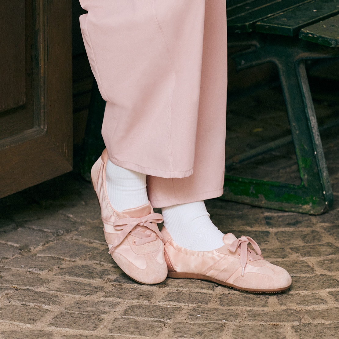 GU公式 | シューズ(レディース)