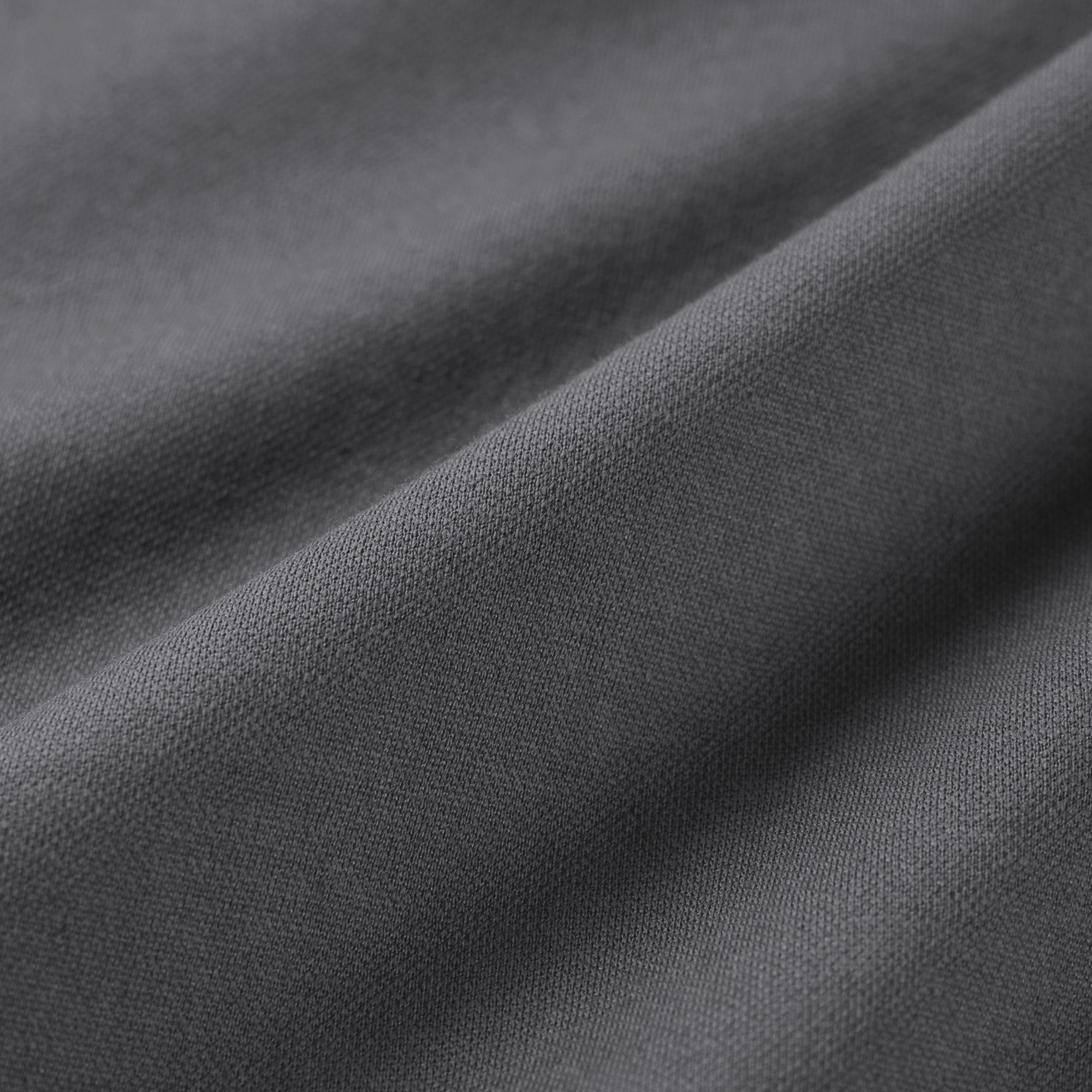 https://image.uniqlo.com/GU/ST3/us/imagesgoods/349898/feature/usgoods_349898_feature1.jpg